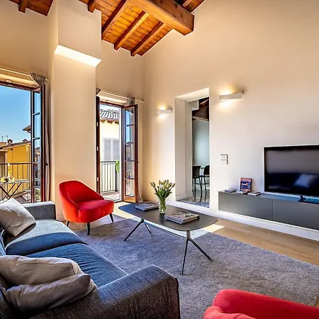 Floor With Duomo View Флоренция