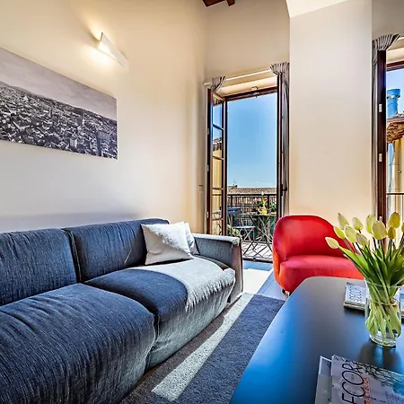 Floor With Duomo View شقة فلورنس